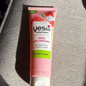 Yes To Watermelon Gel Cleanser - Pink